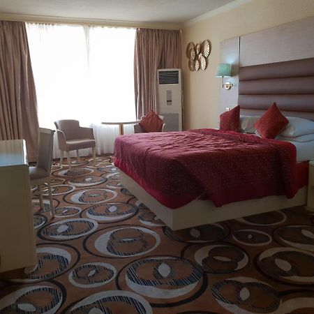 Nicon Luxury Abuja Hotel Exterior foto