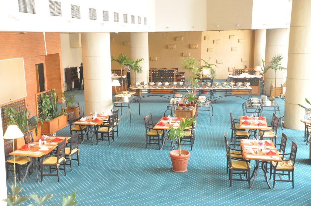 Nicon Luxury Abuja Hotel Exterior foto