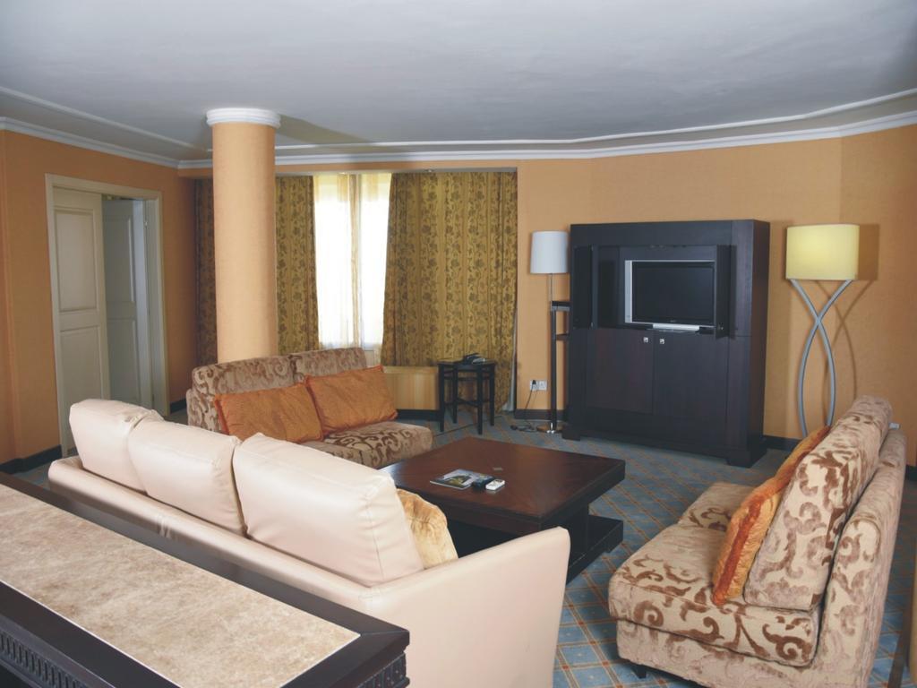 Nicon Luxury Abuja Hotel Exterior foto