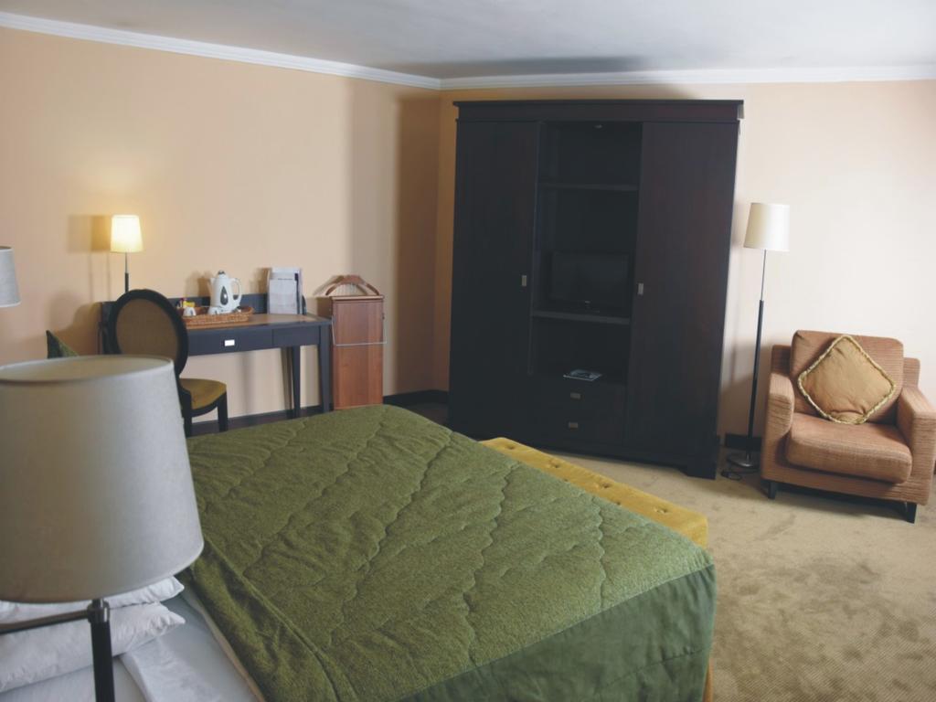 Nicon Luxury Abuja Hotel Exterior foto