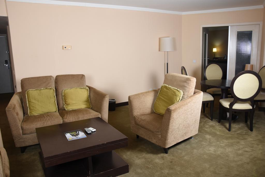 Nicon Luxury Abuja Hotel Exterior foto